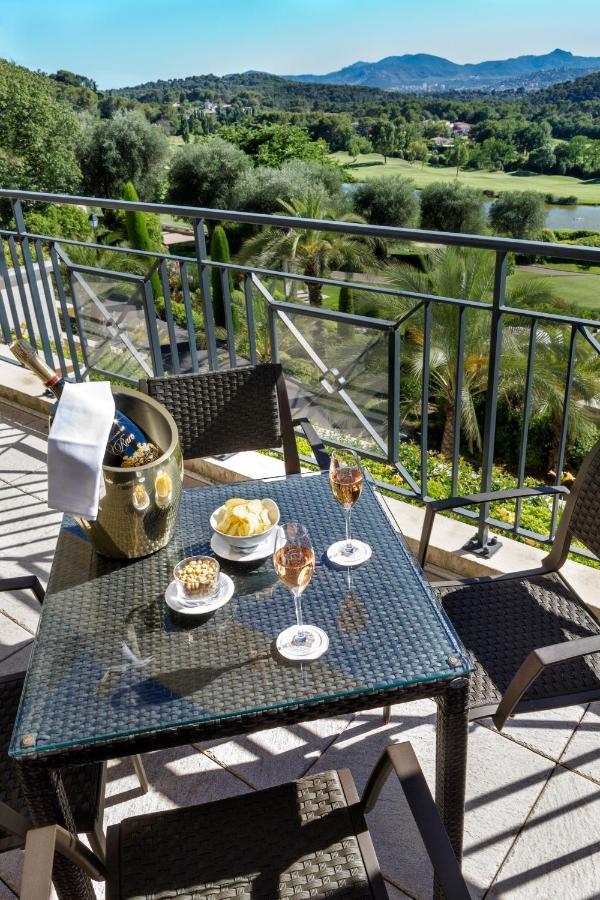 Royal Mougins Golf, Hotel & Spa De Luxe Exterior photo