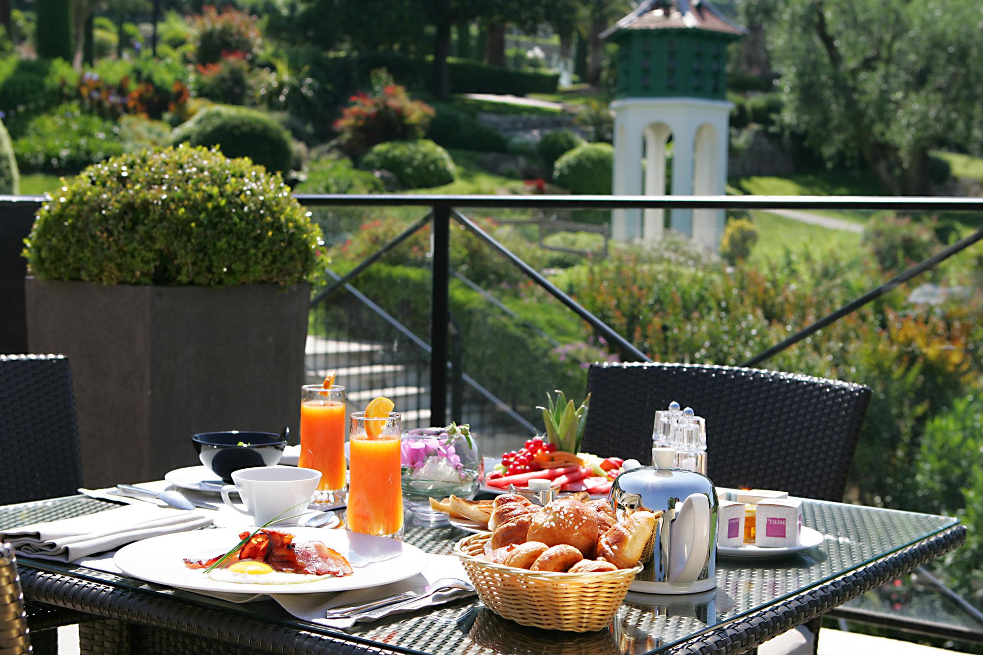 Royal Mougins Golf, Hotel & Spa De Luxe Restaurant photo