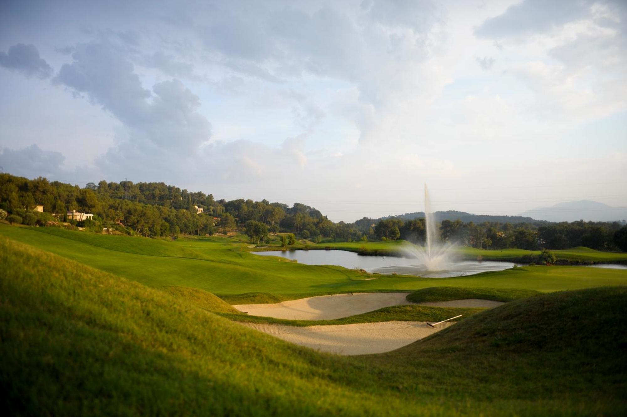 Royal Mougins Golf, Hotel & Spa De Luxe Exterior photo